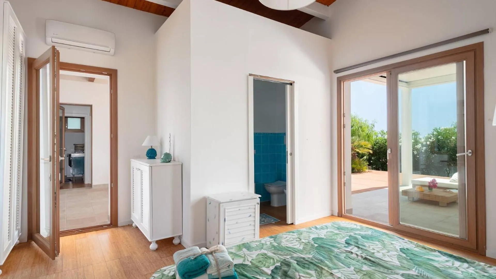 Villa Blue Sea Cottage Porto Palo Italy